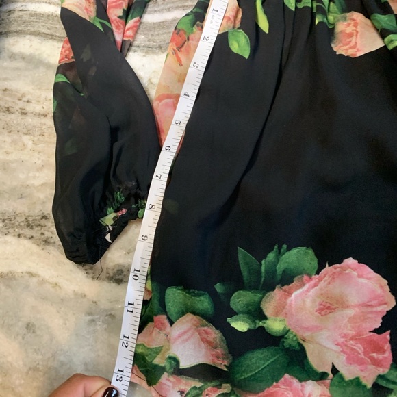 Long Sleeve Floral Romper. - Picture 7 of 8